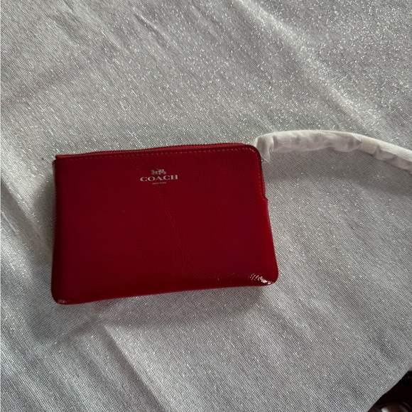 NWT coach red zipper wristlet - Picture 6 of 6
